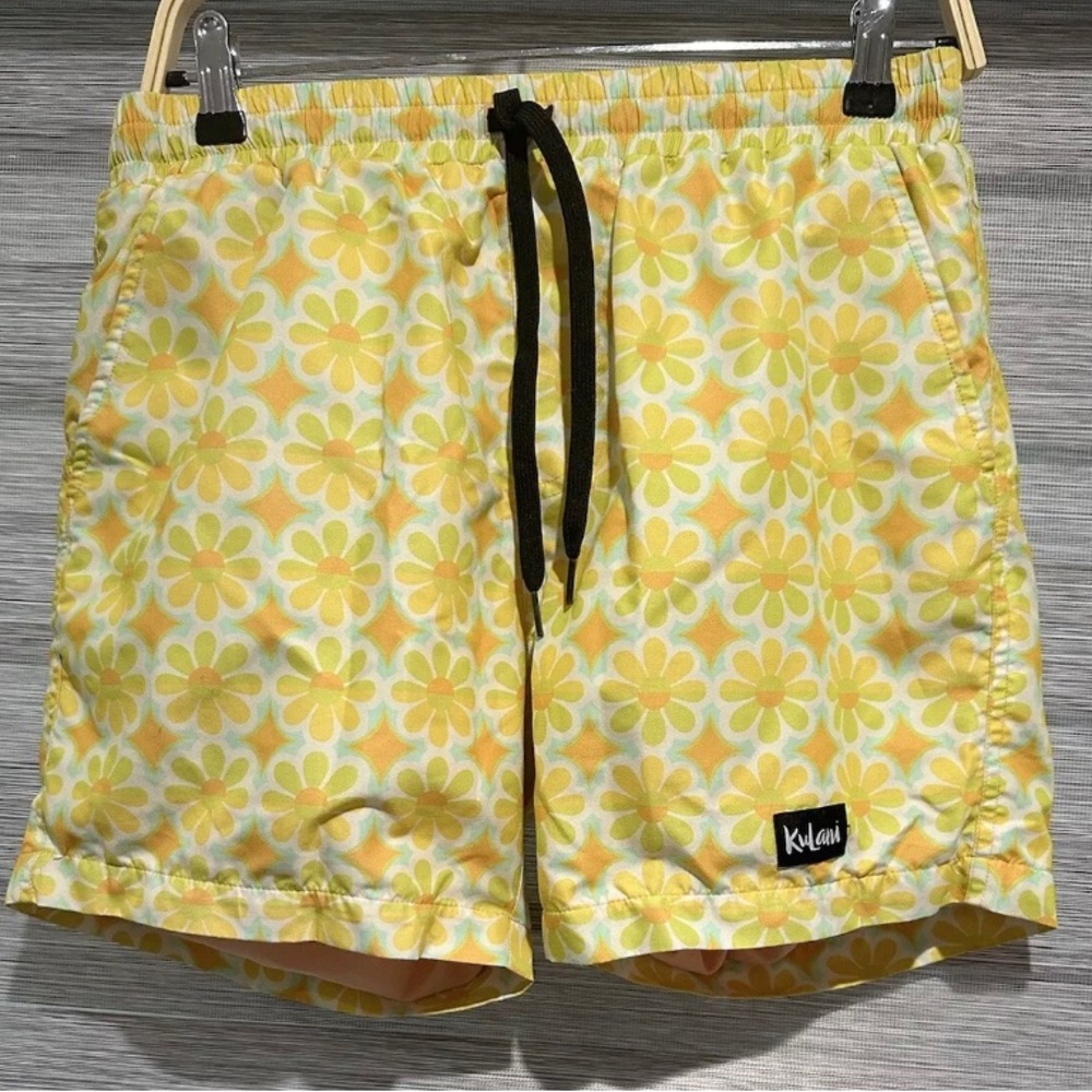 Kulani Kinis Men's Medium 5.5" Tropical Floral Multicolor Lined Trunks